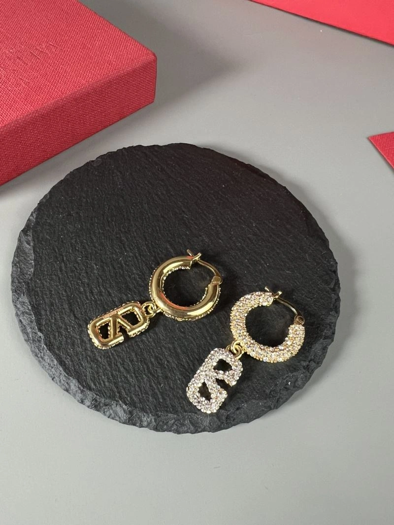 Trendsetting Valentino Earrings 211052