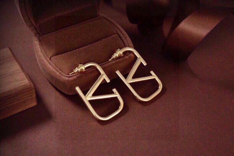 ModernLook Valentino Earrings 211045