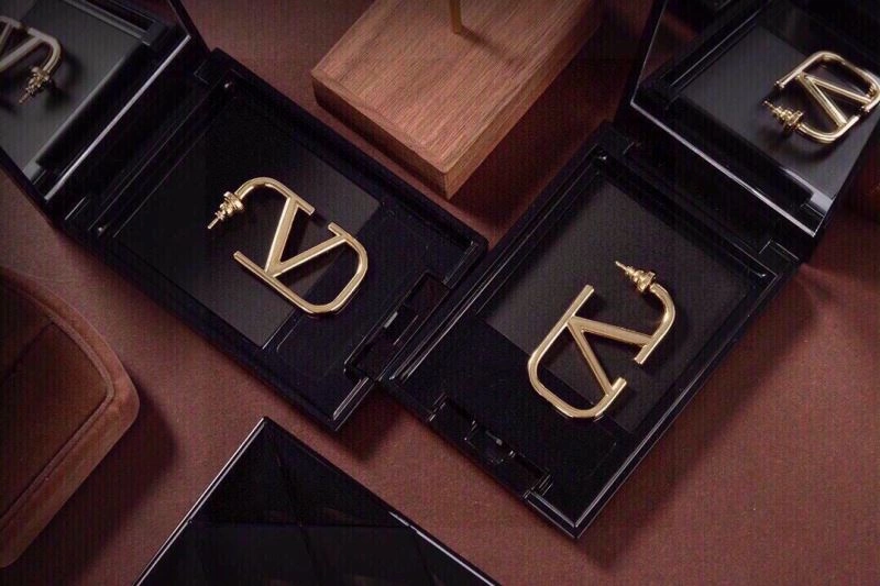 ModernLook Valentino Earrings 211045