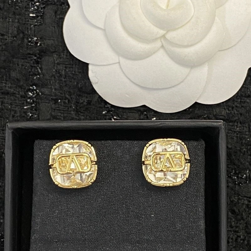 Cozy Valentino Earrings 210337