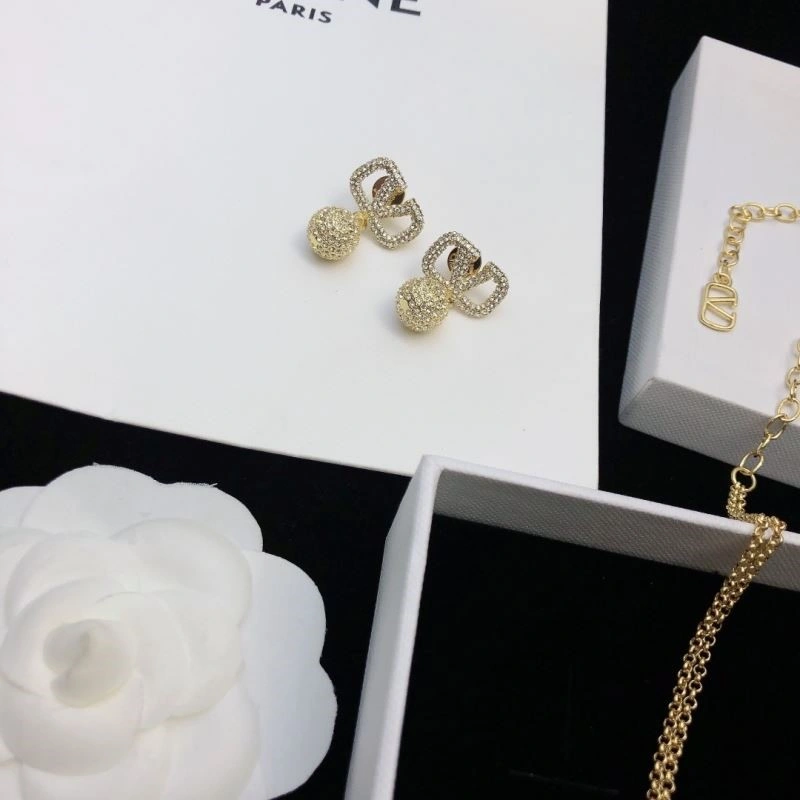 Trendy Valentino Earrings 210347