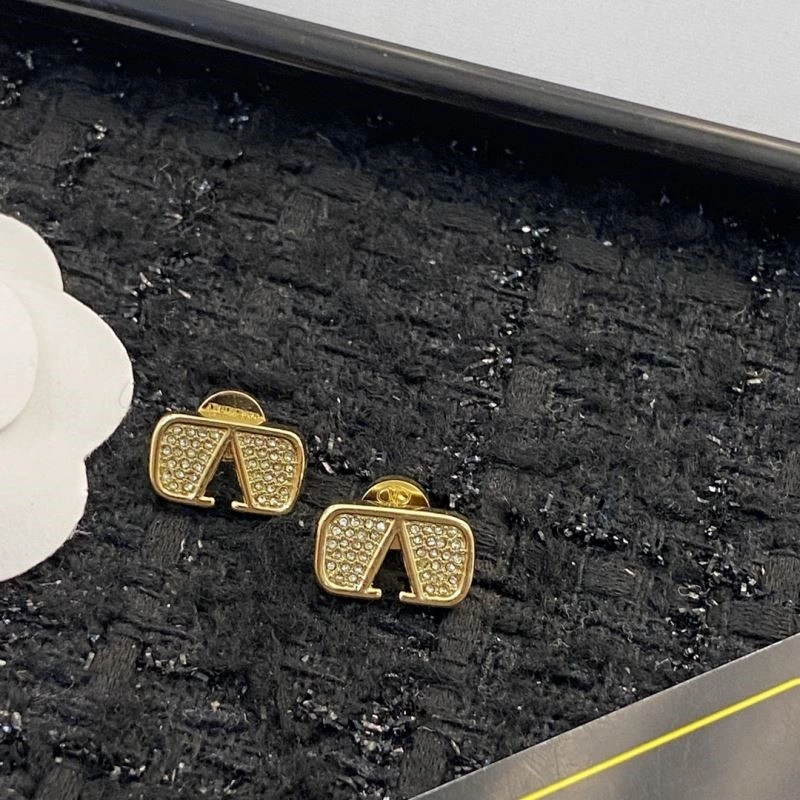 Durable Valentino Earrings 210315