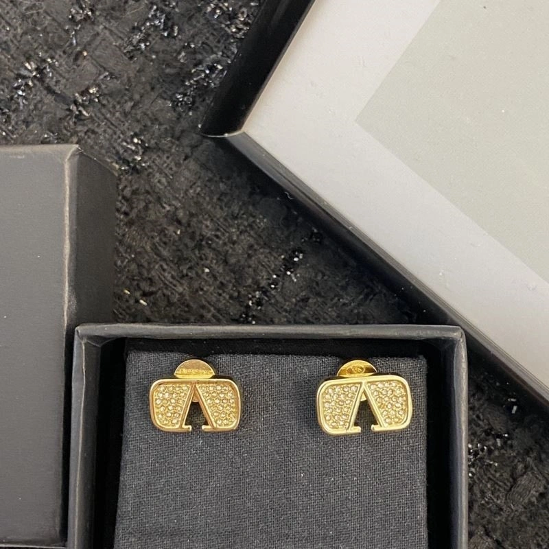 Durable Valentino Earrings 210315