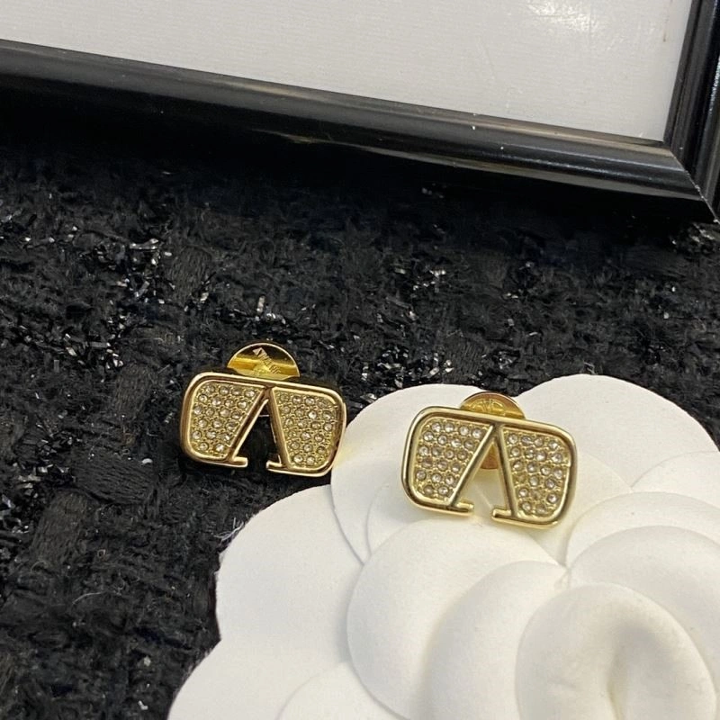 Durable Valentino Earrings 210315