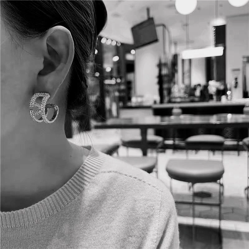 Tailored Valentino Earrings 209654