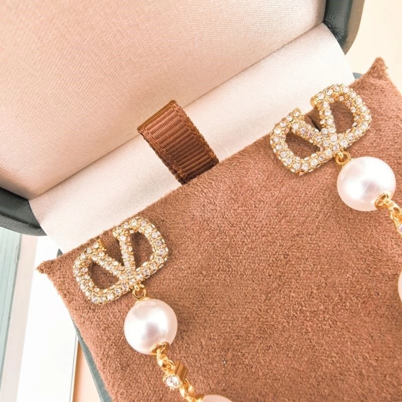 OdorResistant Valentino Earrings 209092