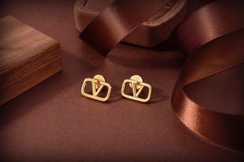 Attractive Valentino Earrings 209093