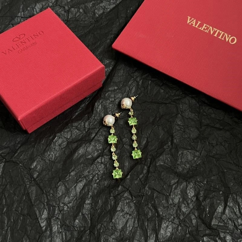 EyeCatching Valentino Earrings 209089