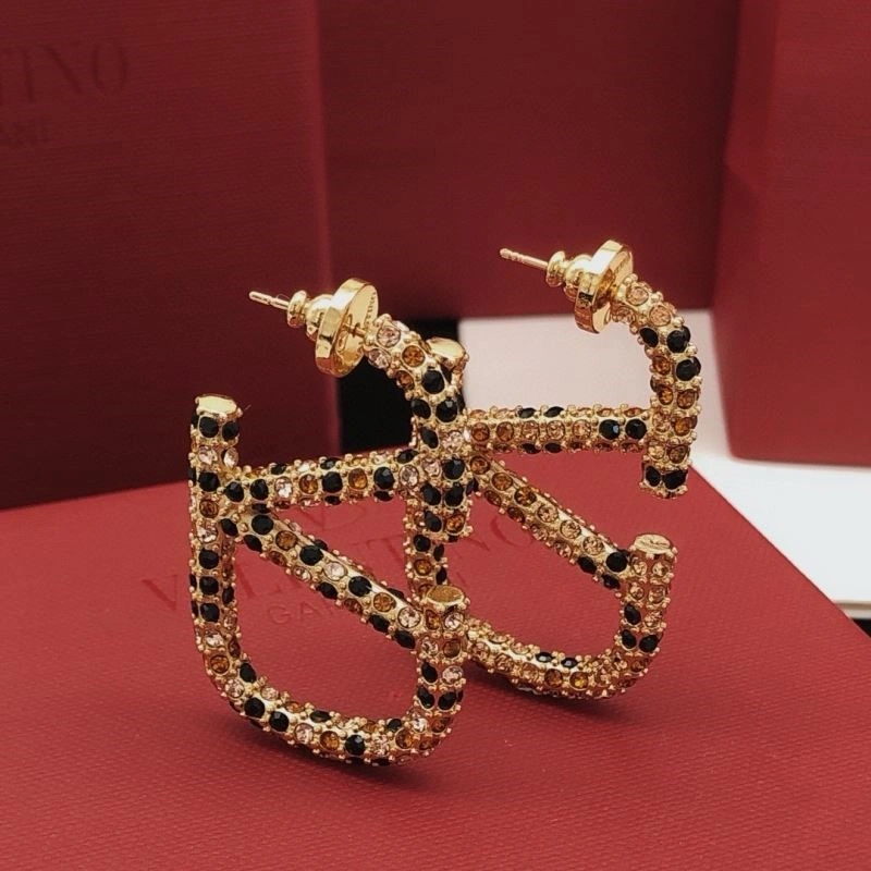 Minimalist Valentino Earrings 209059