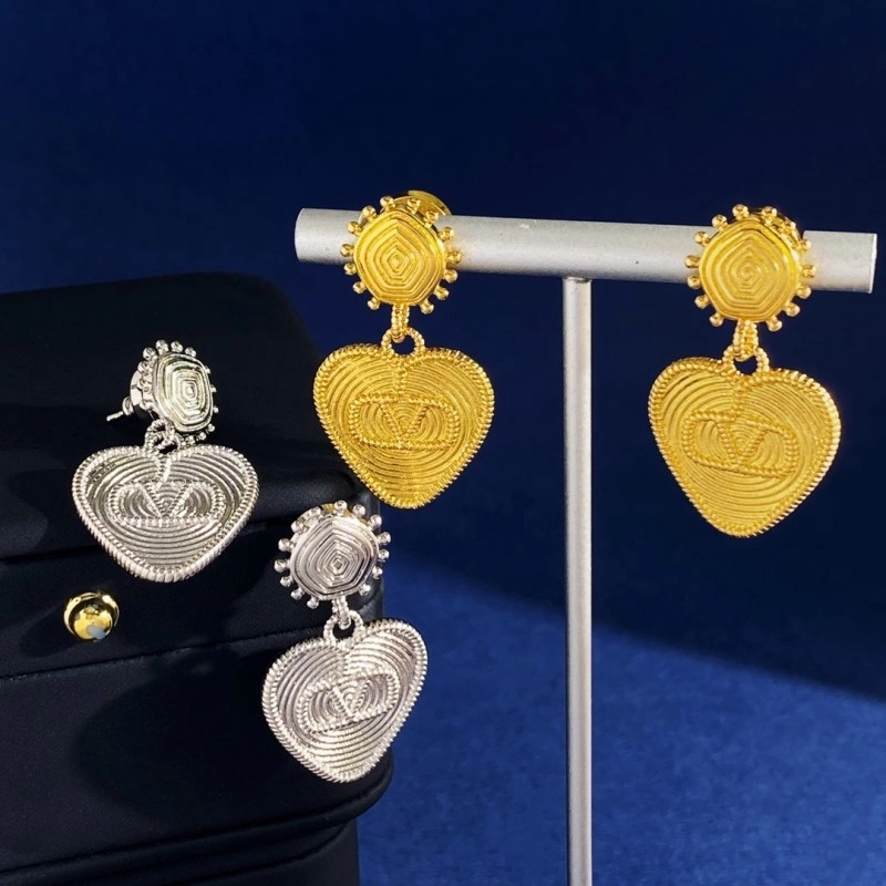 EyeCatching Valentino Earrings 207743