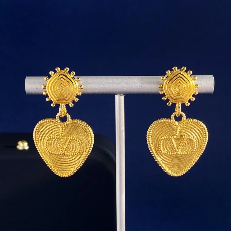EyeCatching Valentino Earrings 207743