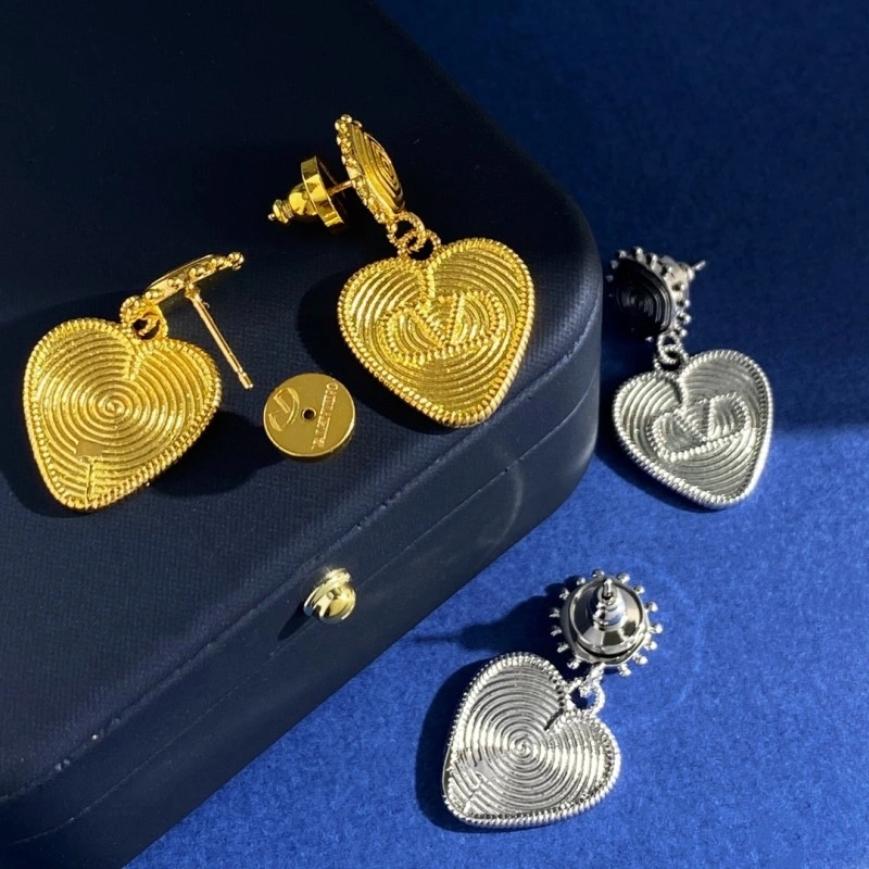 EyeCatching Valentino Earrings 207743
