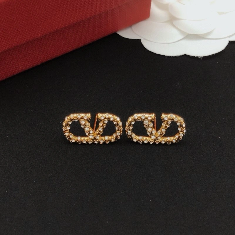 Valentino Earrings Trendsetting 207728