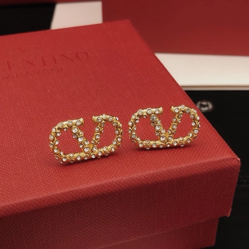 Valentino Earrings Trendsetting 207728