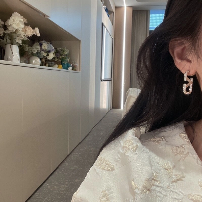 Premium Valentino Earrings 207708