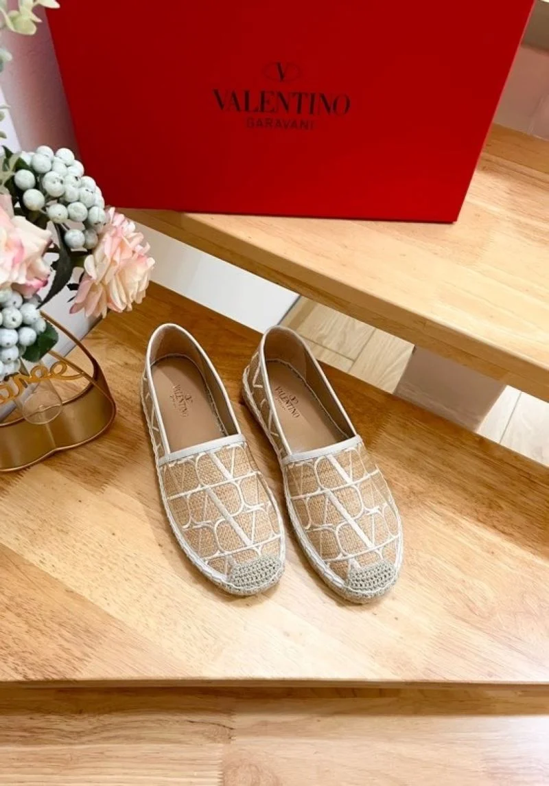 Valentino Fishermans Shoes Bold 36775