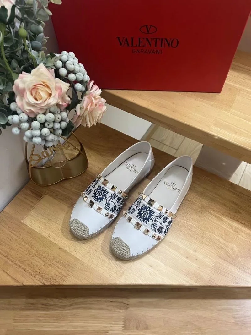 Resilient Valentino Fishermans Shoes 36773