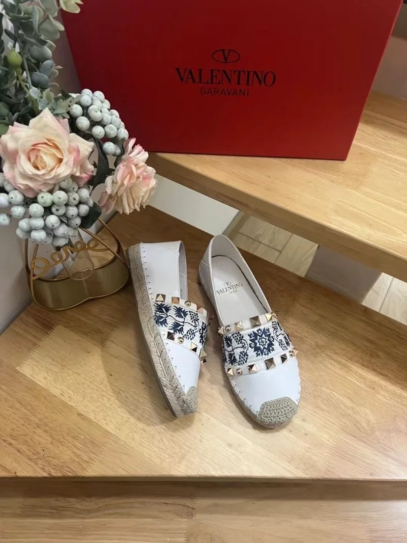 Resilient Valentino Fishermans Shoes 36773