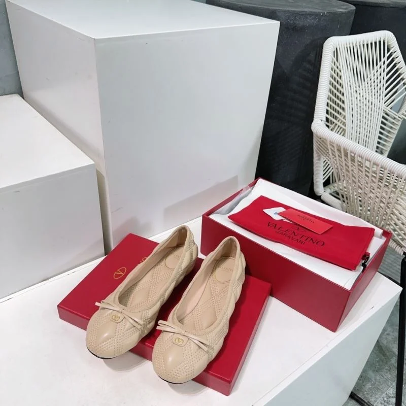 Valentino Flat Shoes Breathable 36792