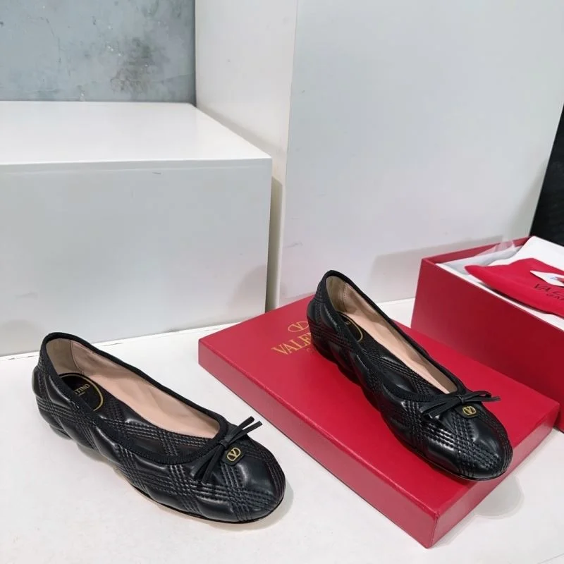 Valentino Flat Shoes Contemporary 36780