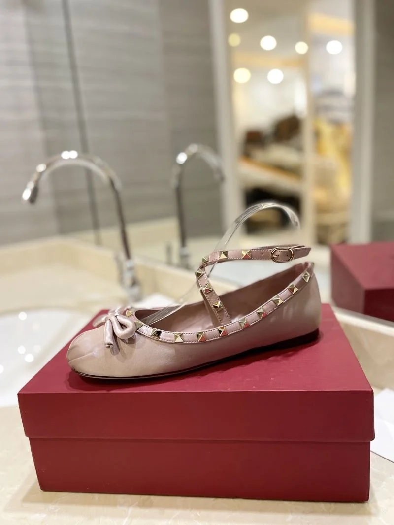 NewStyle Valentino Flat Shoes 36784