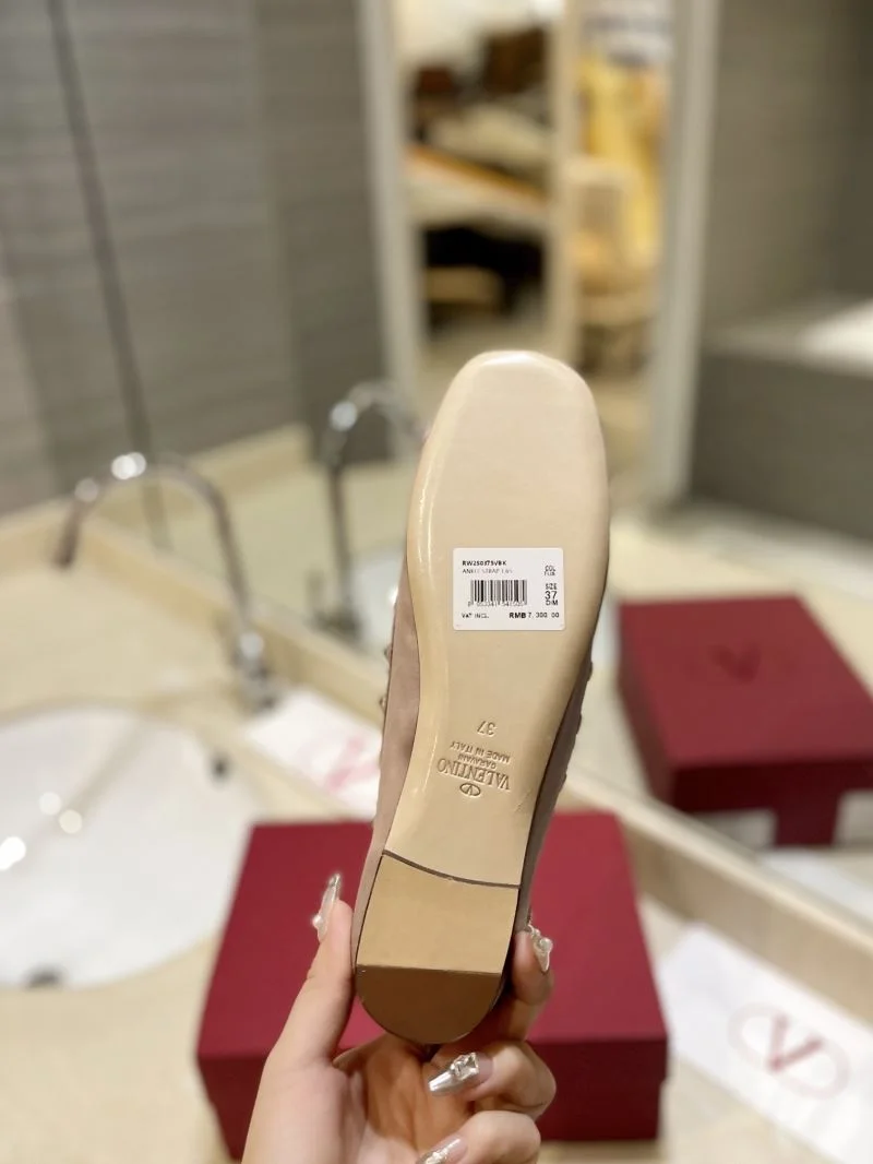 NewStyle Valentino Flat Shoes 36784