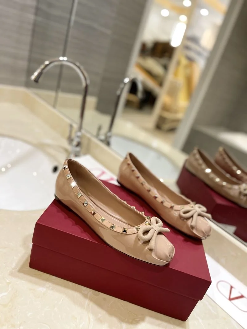 UrbanChic Valentino Flat Shoes 36795