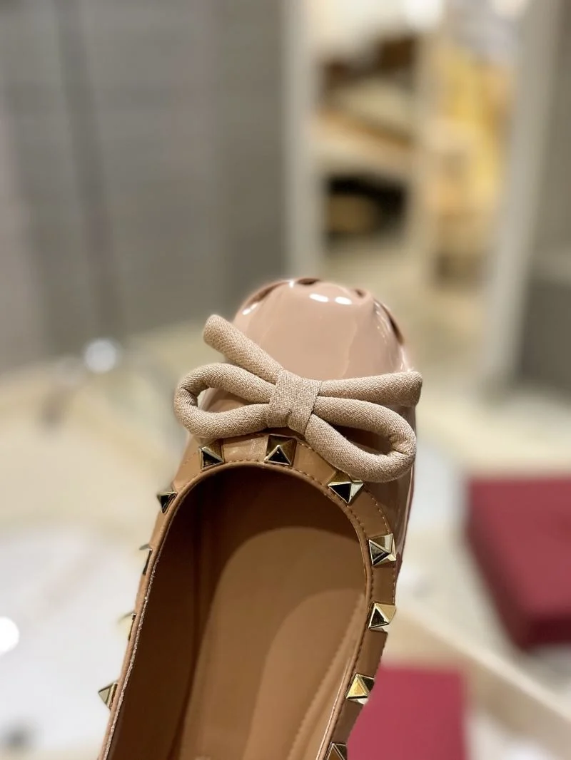 UrbanChic Valentino Flat Shoes 36795