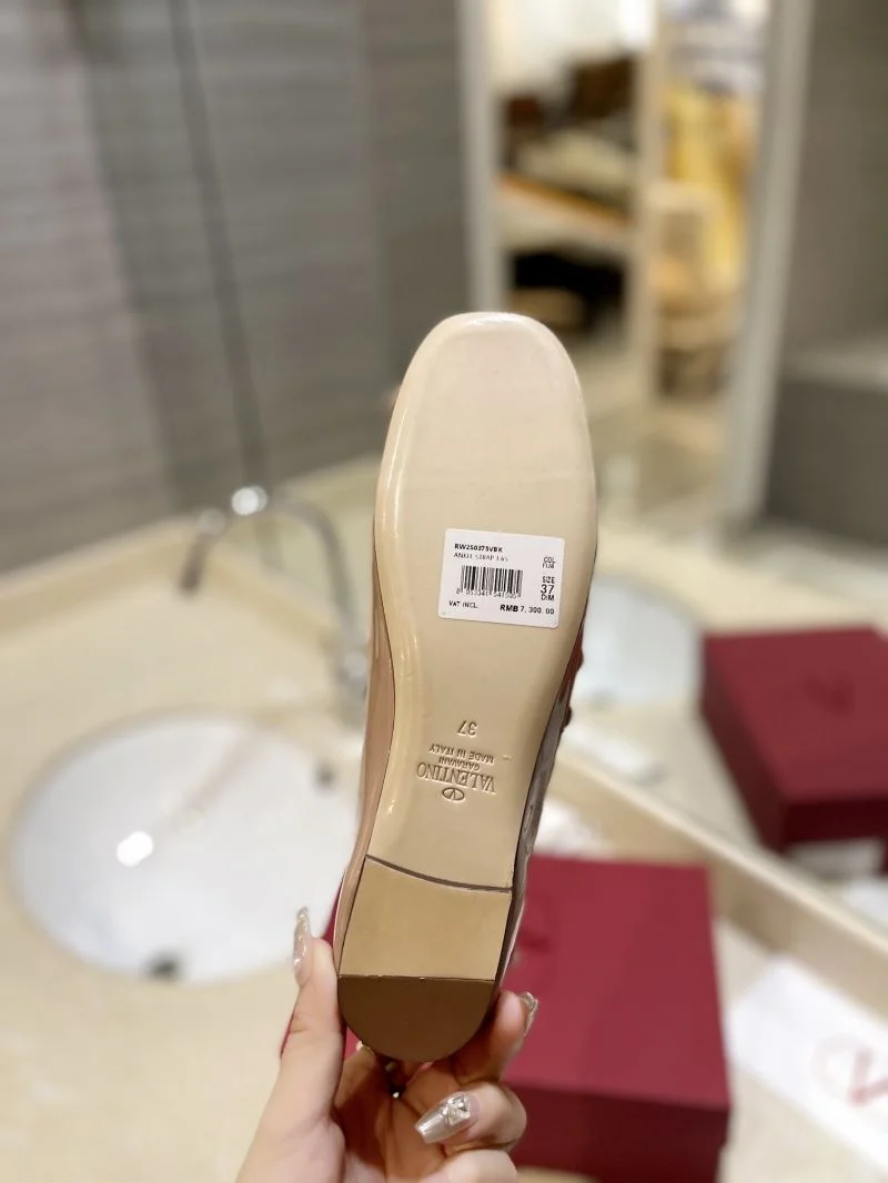UrbanChic Valentino Flat Shoes 36795