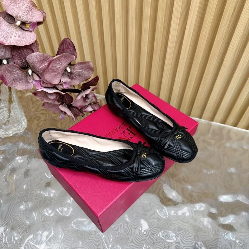 Valentino Flat Shoes Durable 36492