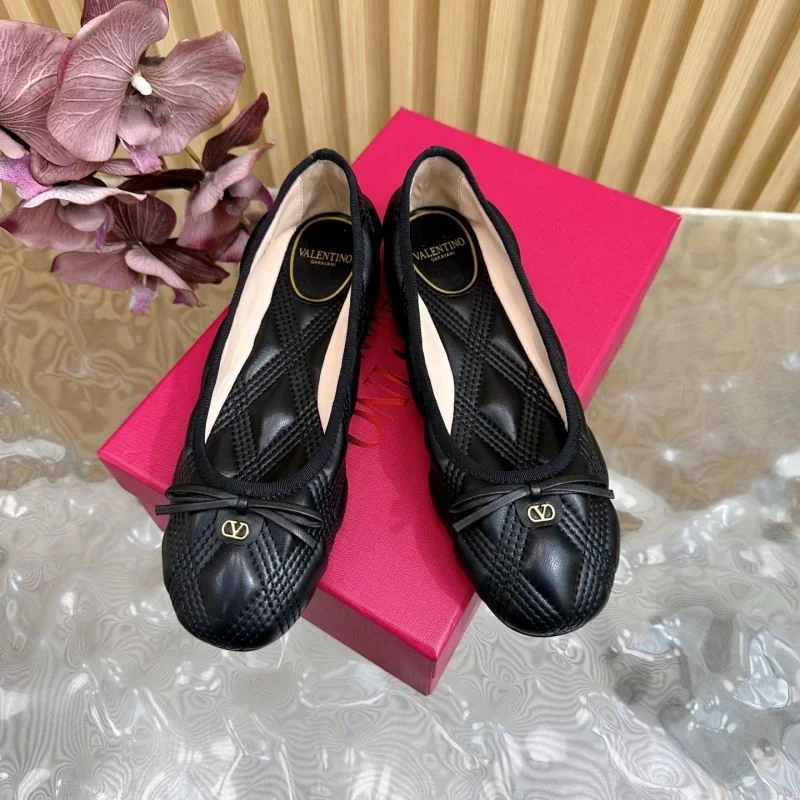 Valentino Flat Shoes Durable 36492