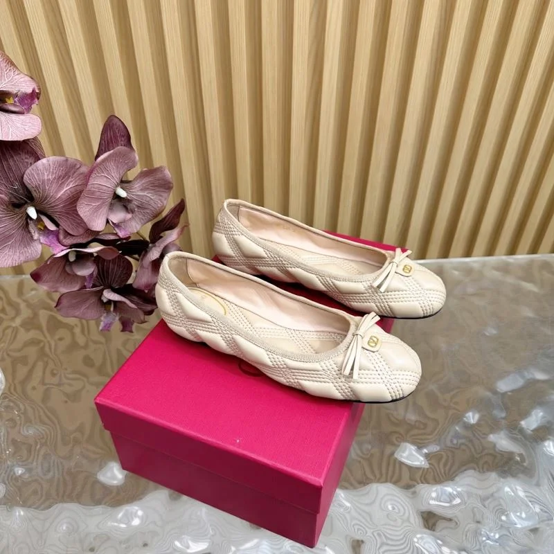TravelReady Valentino Flat Shoes 36500
