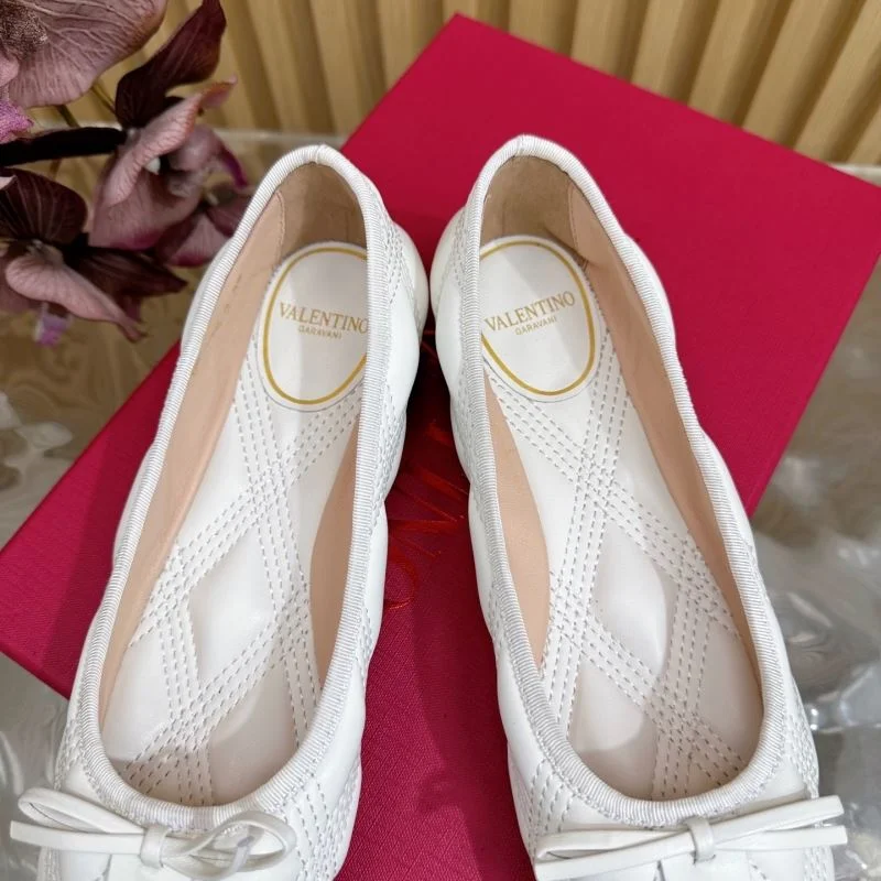 Sustainable Valentino Flat Shoes 36496