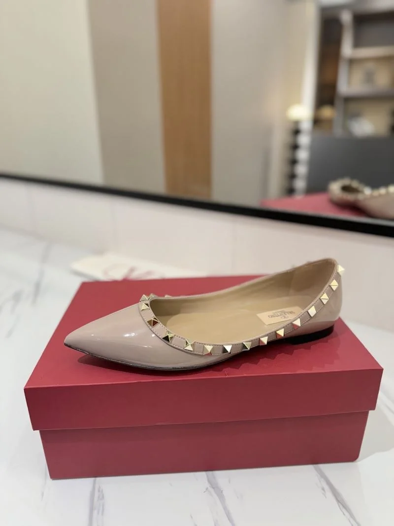 Valentino Flat Shoes Trendy 36501