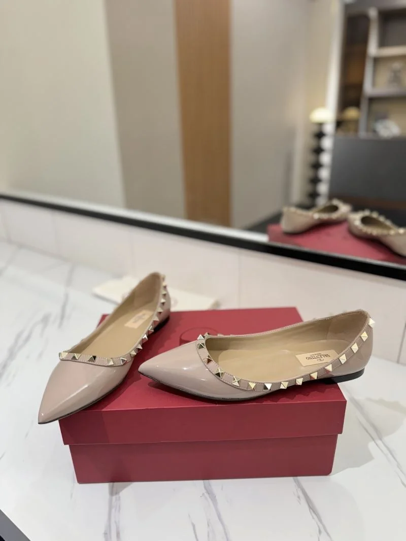 Valentino Flat Shoes Trendy 36501