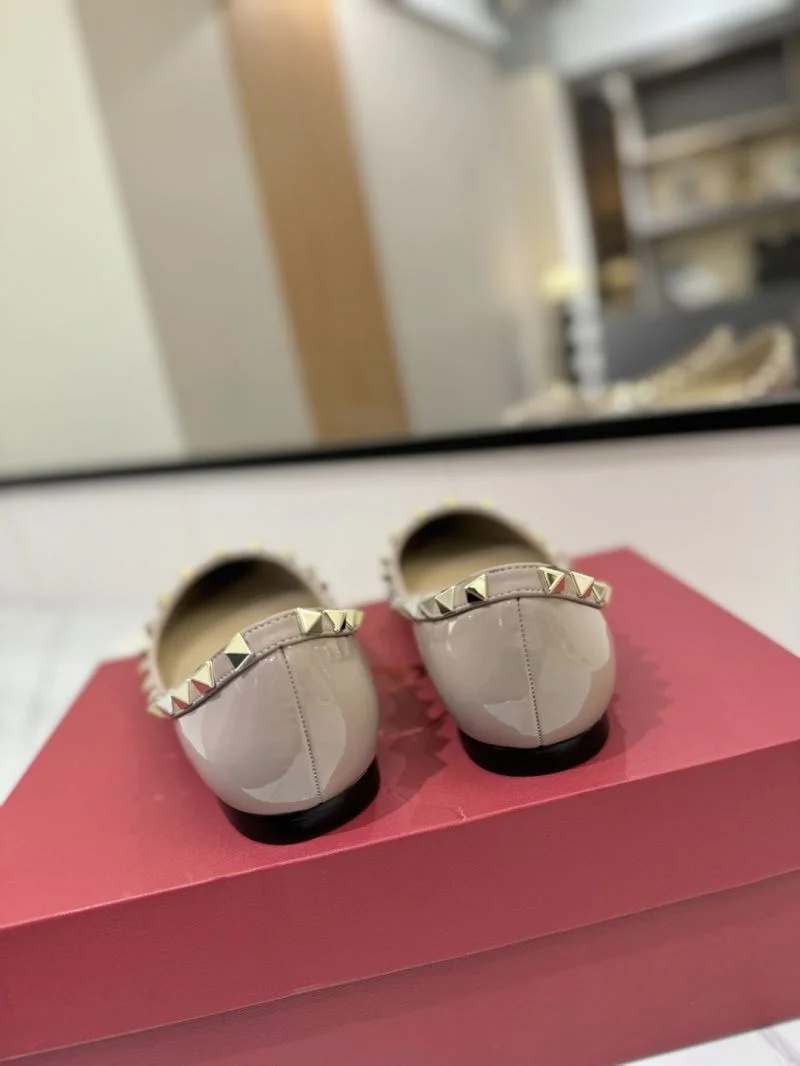 Valentino Flat Shoes Trendy 36501