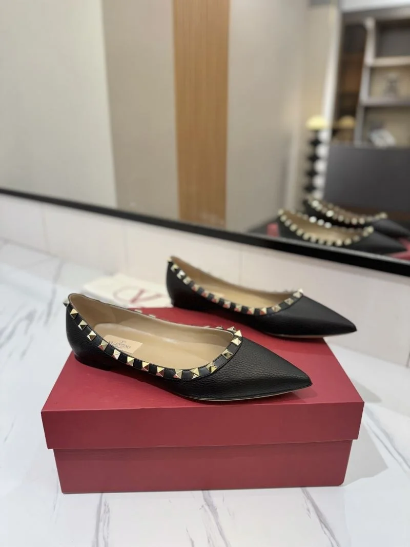 Valentino Flat Shoes FashionForward 36479