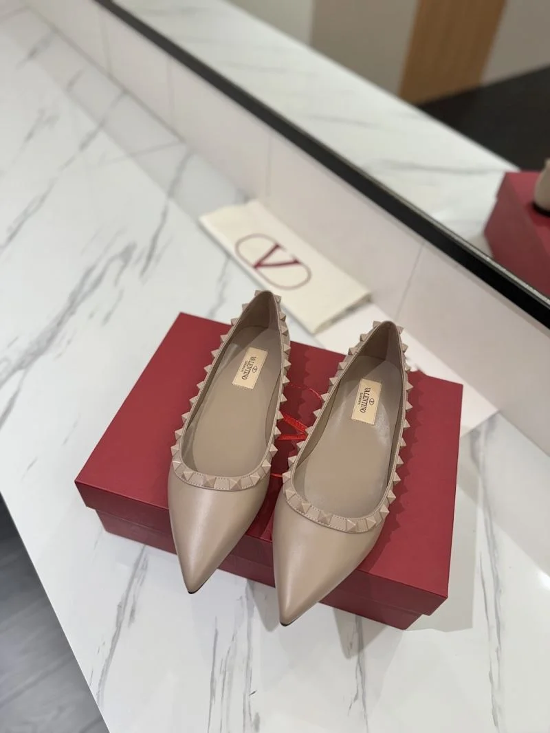 Valentino Flat Shoes Efficient 36478