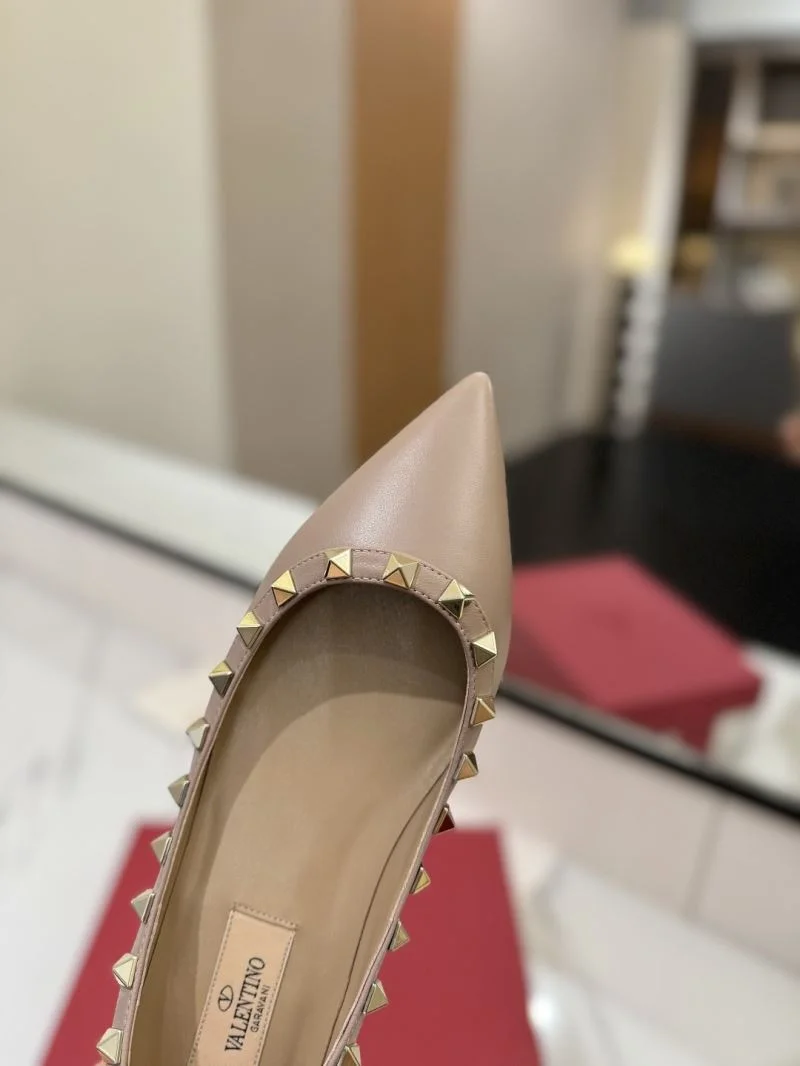 Youthful Valentino Flat Shoes 36474