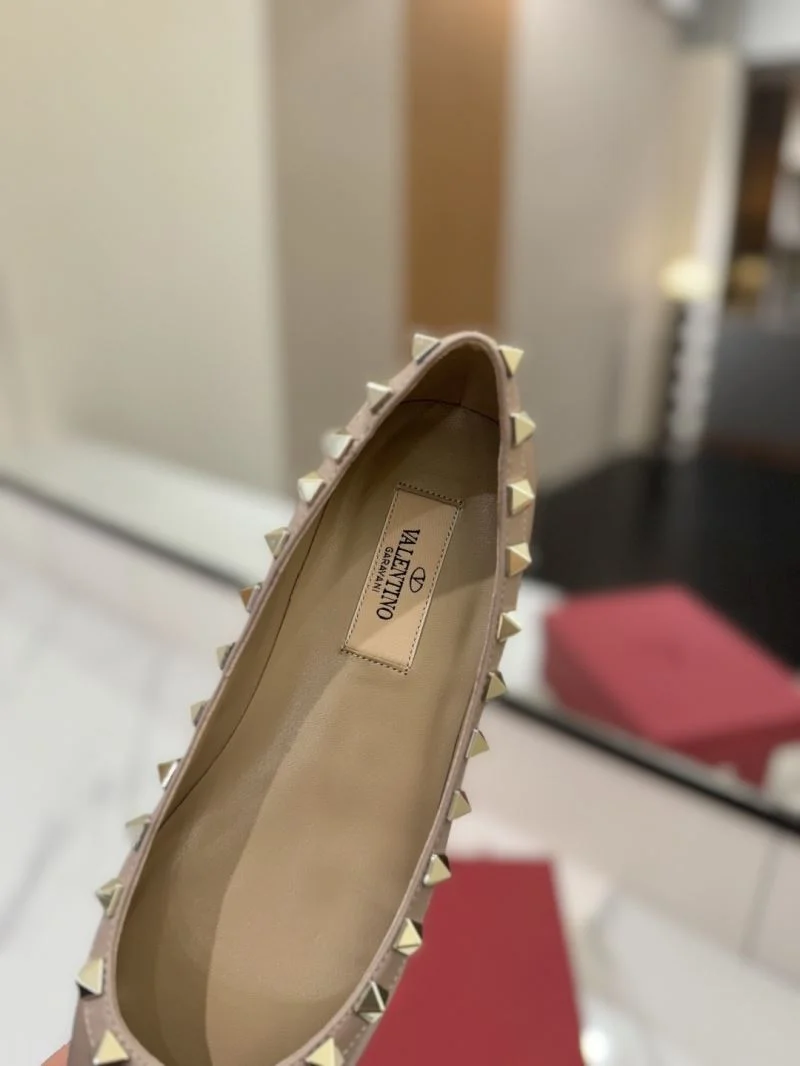 Youthful Valentino Flat Shoes 36474