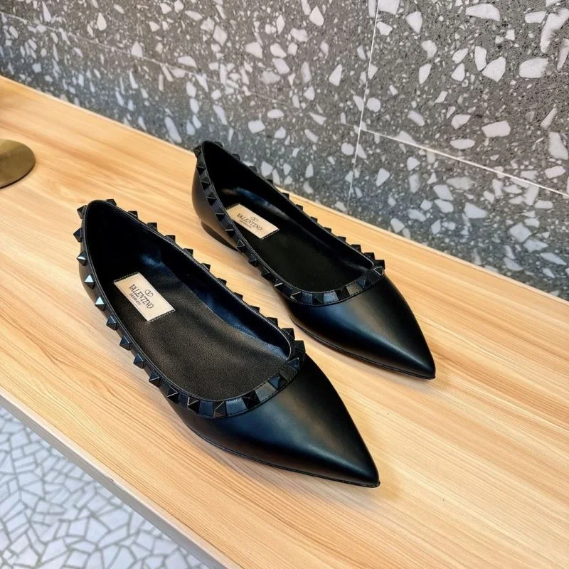 Durable Valentino Flat Shoes 36230