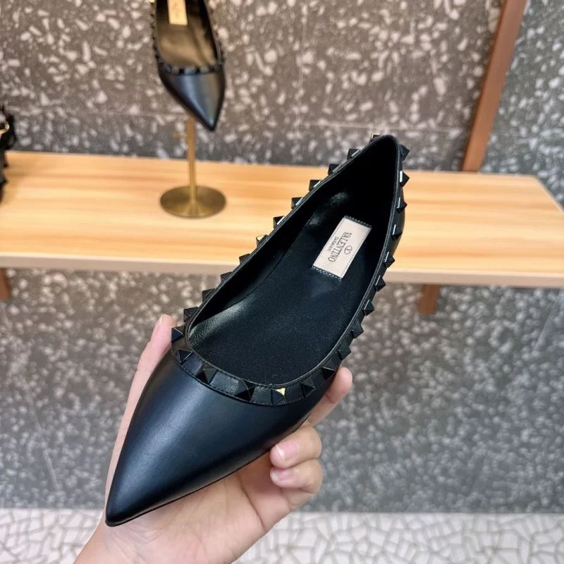 Durable Valentino Flat Shoes 36230