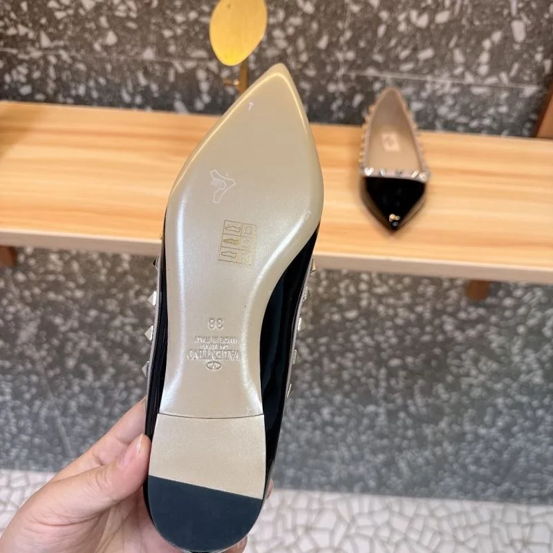 Valentino Flat Shoes Comfortable 36236