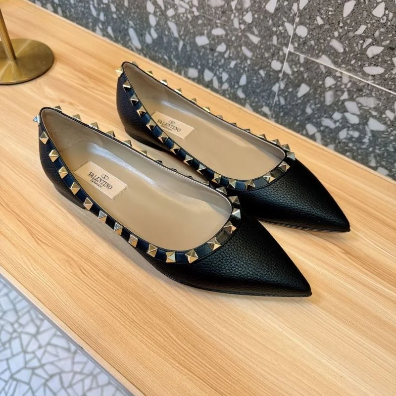 Durable Valentino Flat Shoes 36232