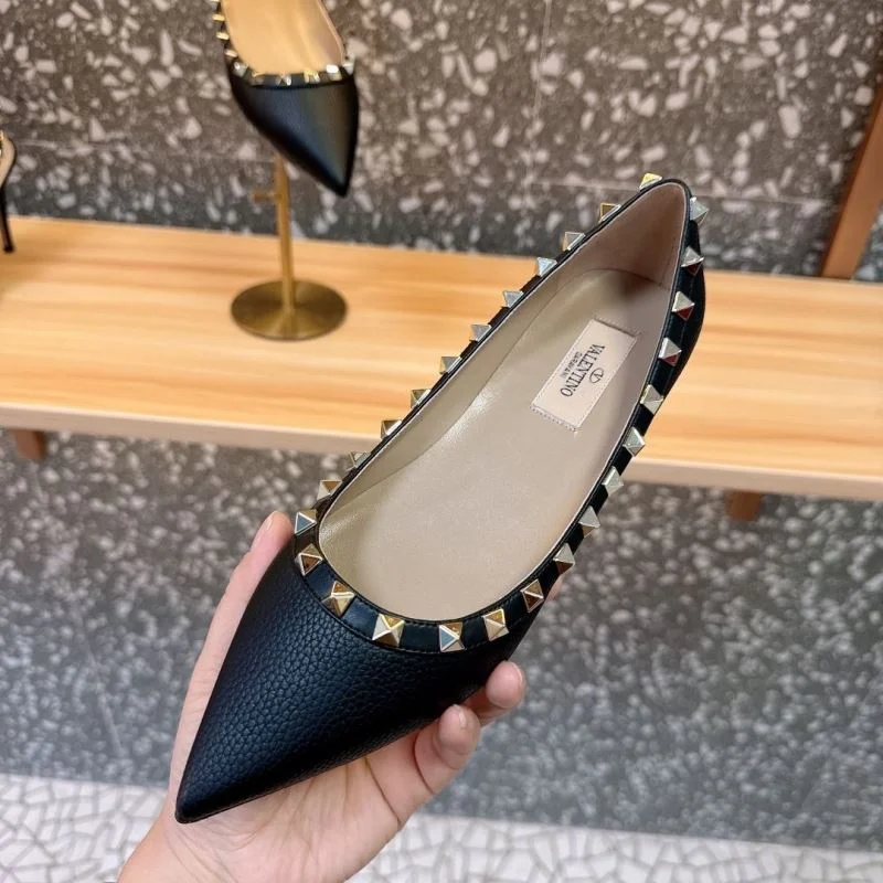 Durable Valentino Flat Shoes 36232