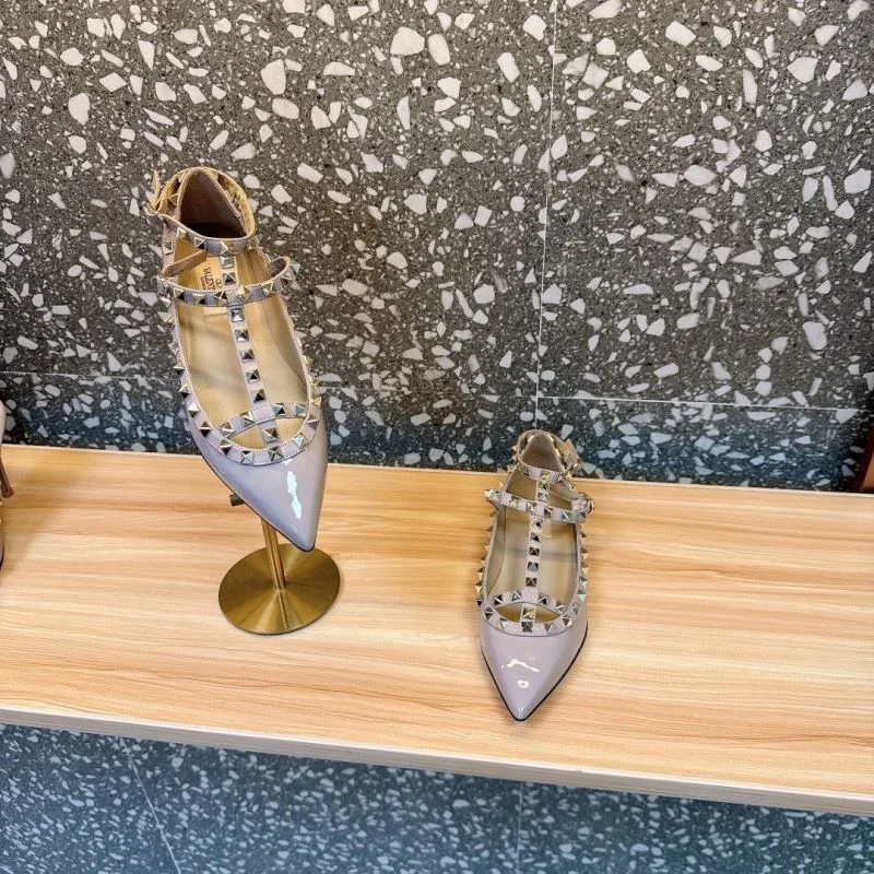 Tailored Valentino Flat Shoes 36233