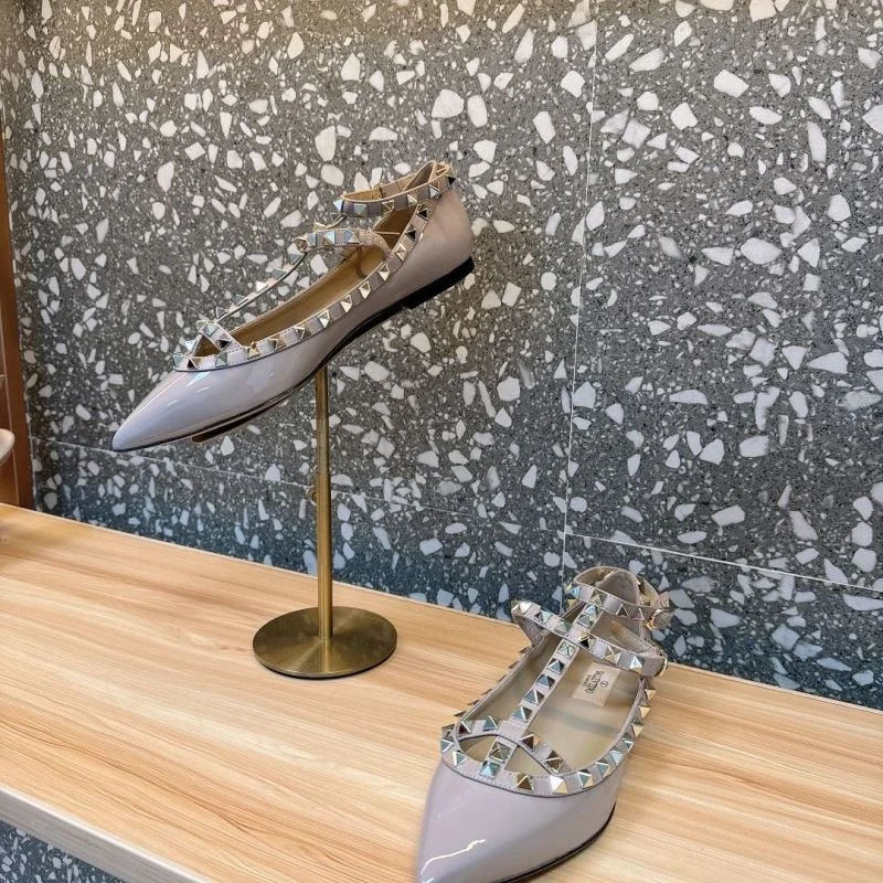 Tailored Valentino Flat Shoes 36233