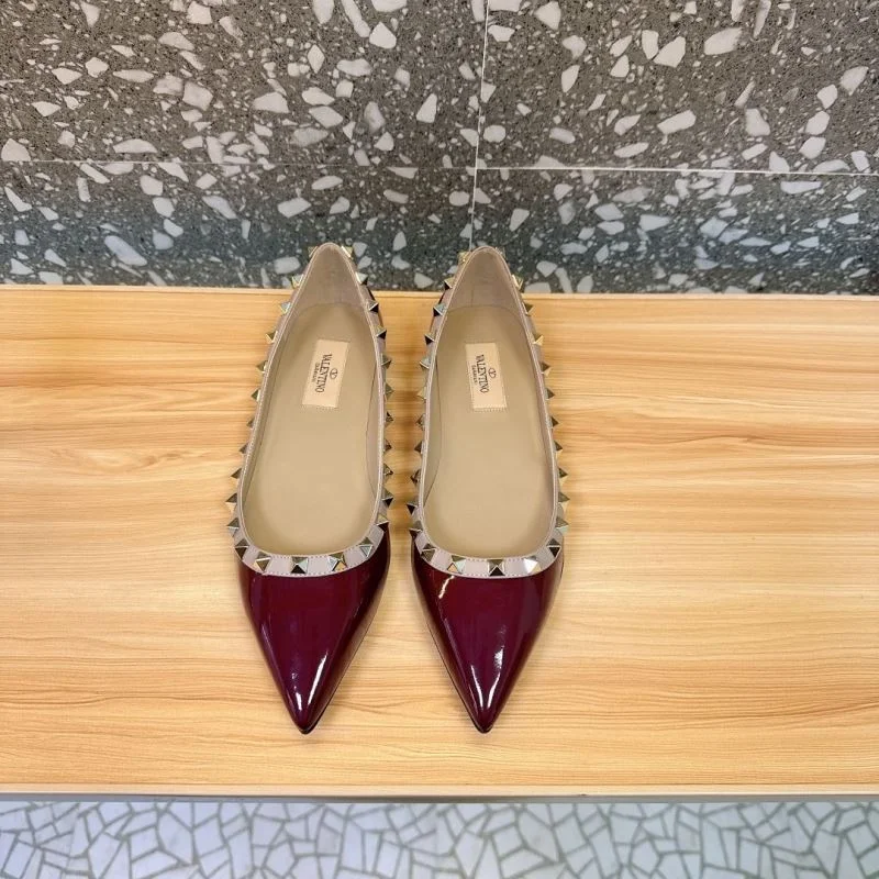 Sophisticated Valentino Flat Shoes 36229