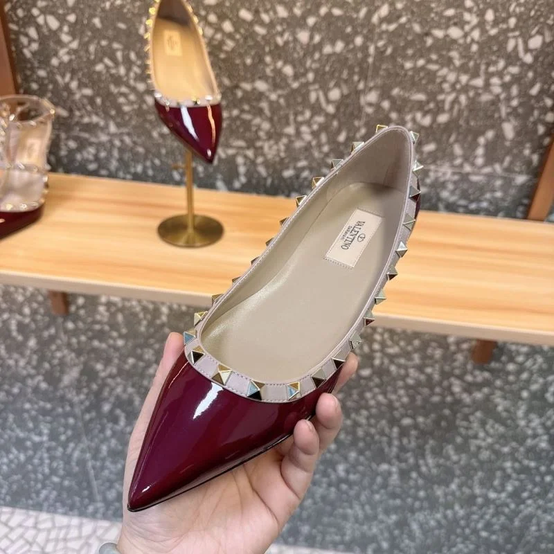 Sophisticated Valentino Flat Shoes 36229