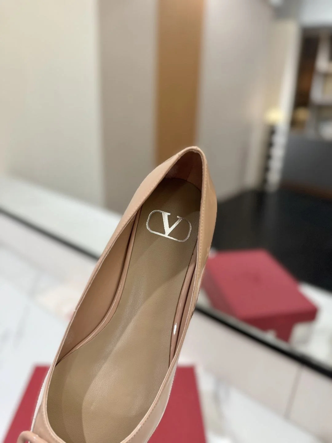 Valentino Flat Shoes StreetReady 36227